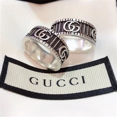 Кольца GUCCI .